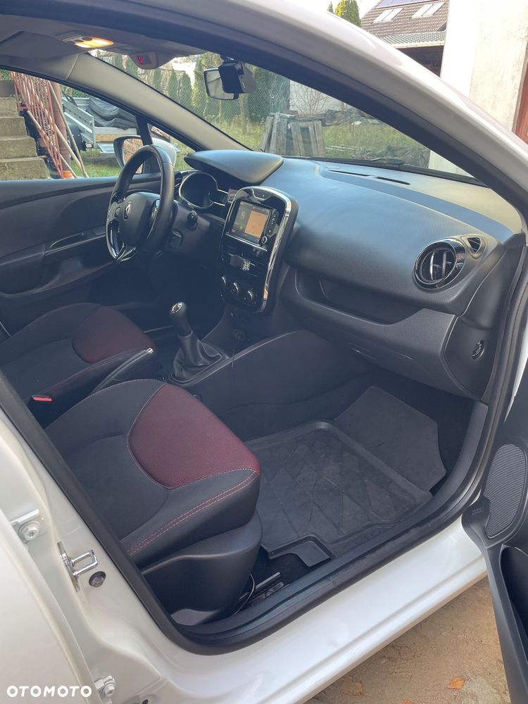 Renault Clio - 27