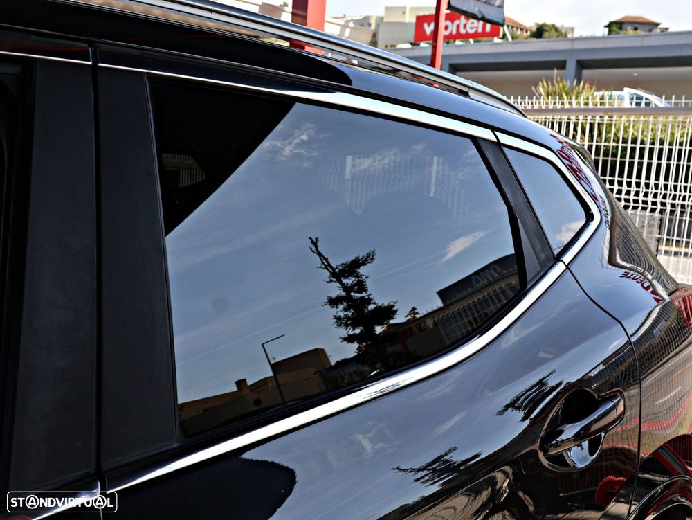 Nissan Qashqai 1.7 dCi Tekna+ 4x4-i - 17