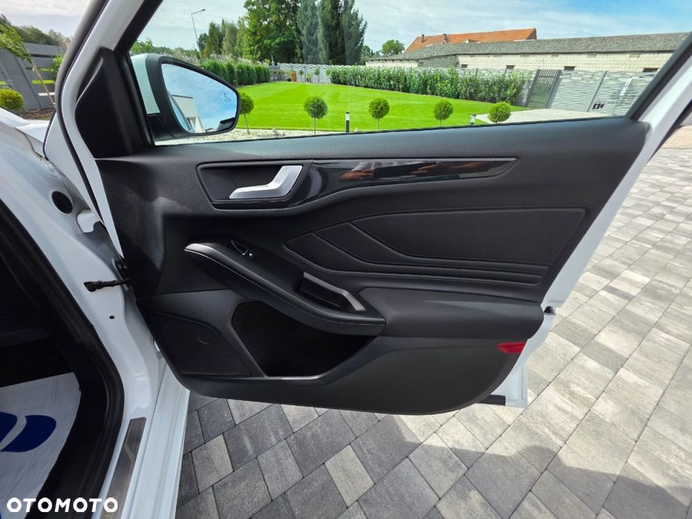 Ford Focus - 26