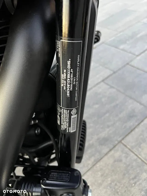Harley-Davidson Softail Breakout - 4