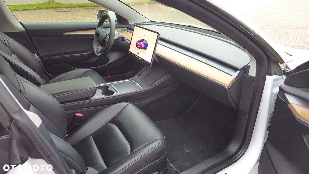 Tesla Model 3 Long Range RWD - 13