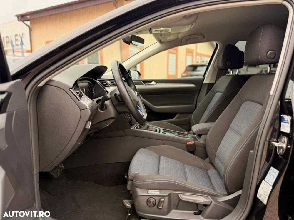 Volkswagen Passat - 16