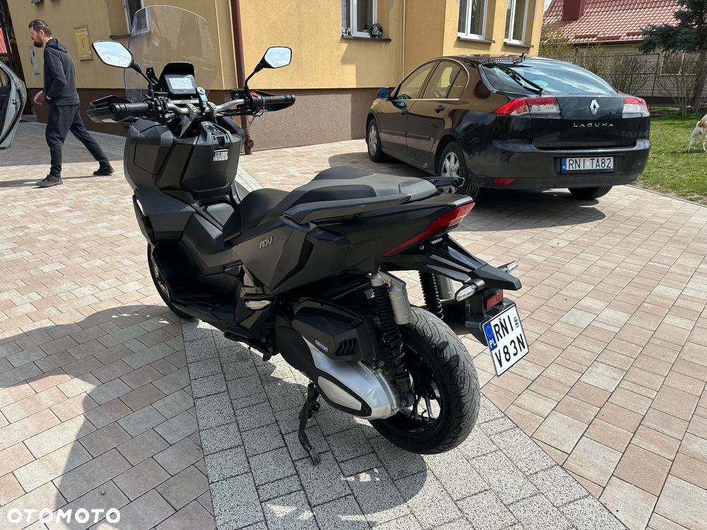 Honda ADV350 - 8