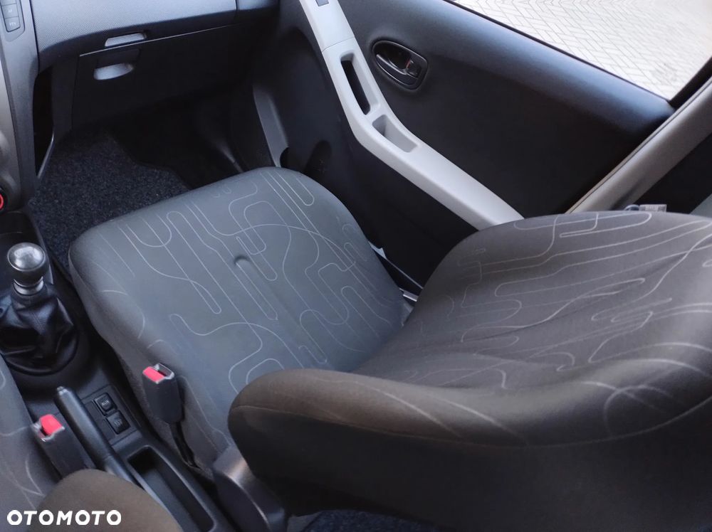 Toyota Yaris 1.33 Active - 22