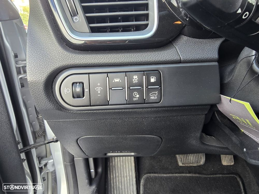 Kia XCeed - 10