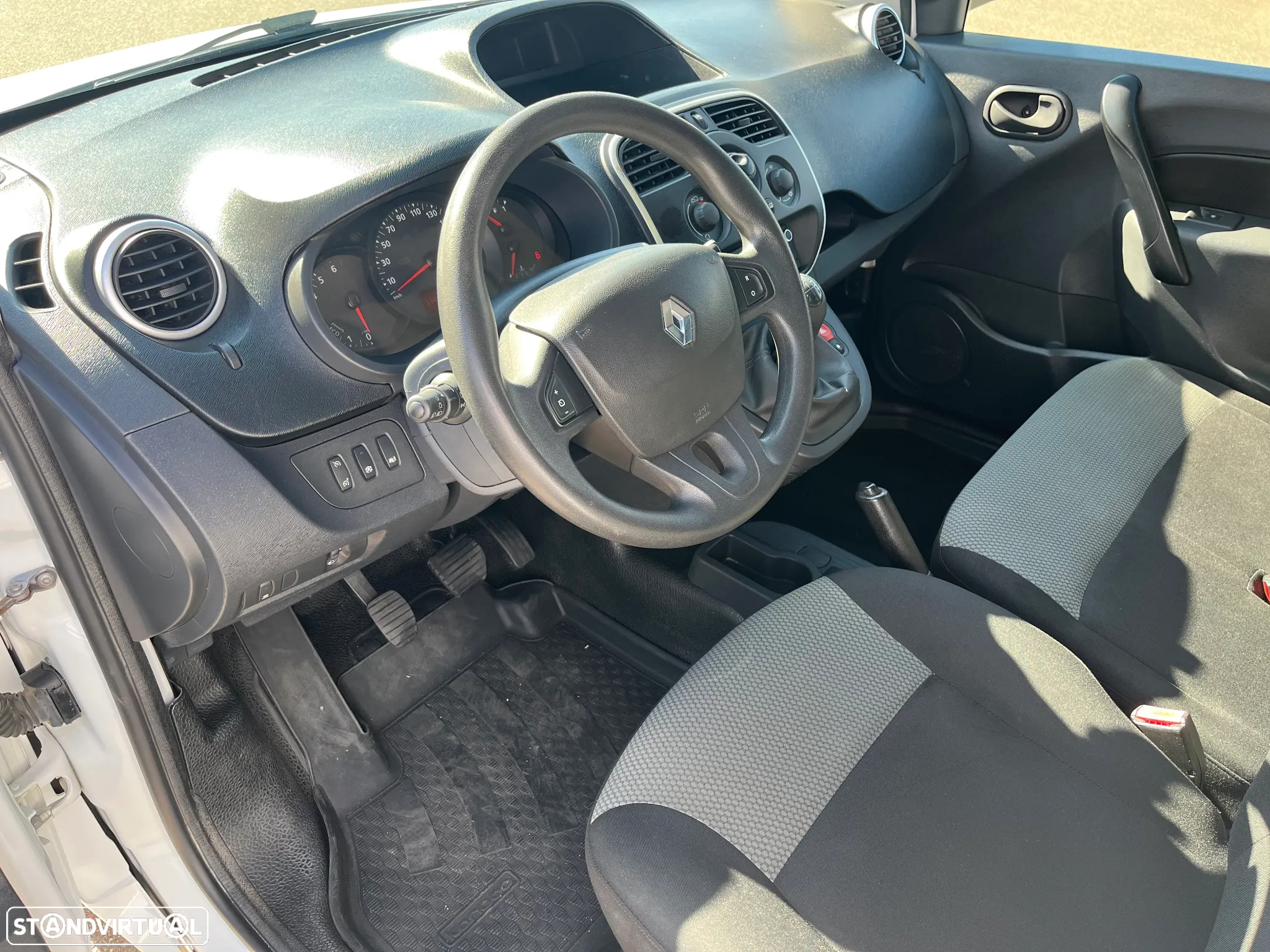 Renault Kangoo 3 Lugares - 11