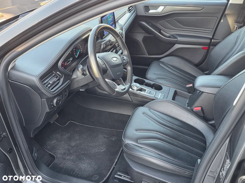 Ford Focus ver-1-5-ecoboost-start--stopp--system-vignale - 9