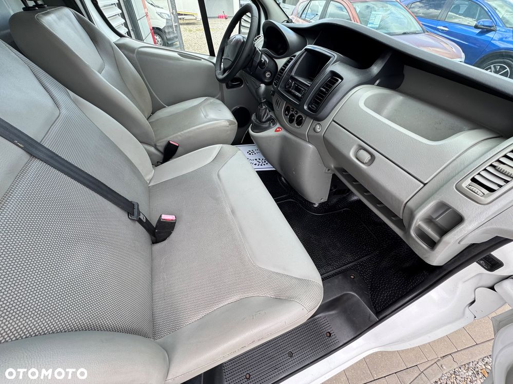 Renault Trafic - 14