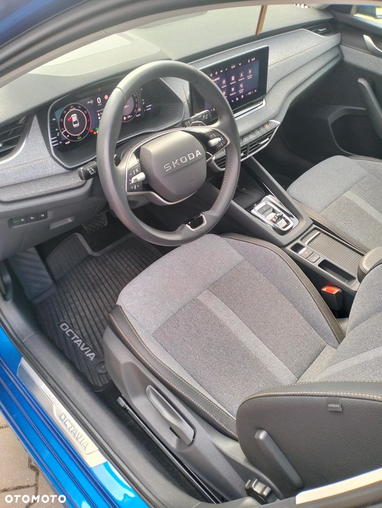 Skoda Octavia 1.5 TSI mHEV Selection DSG - 15