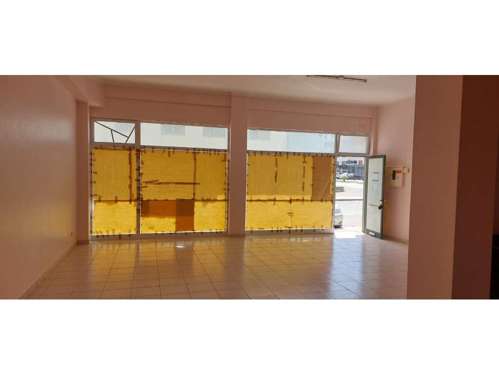 Loja para habitação na Praia da Vieira - Grande imagem: 2/11