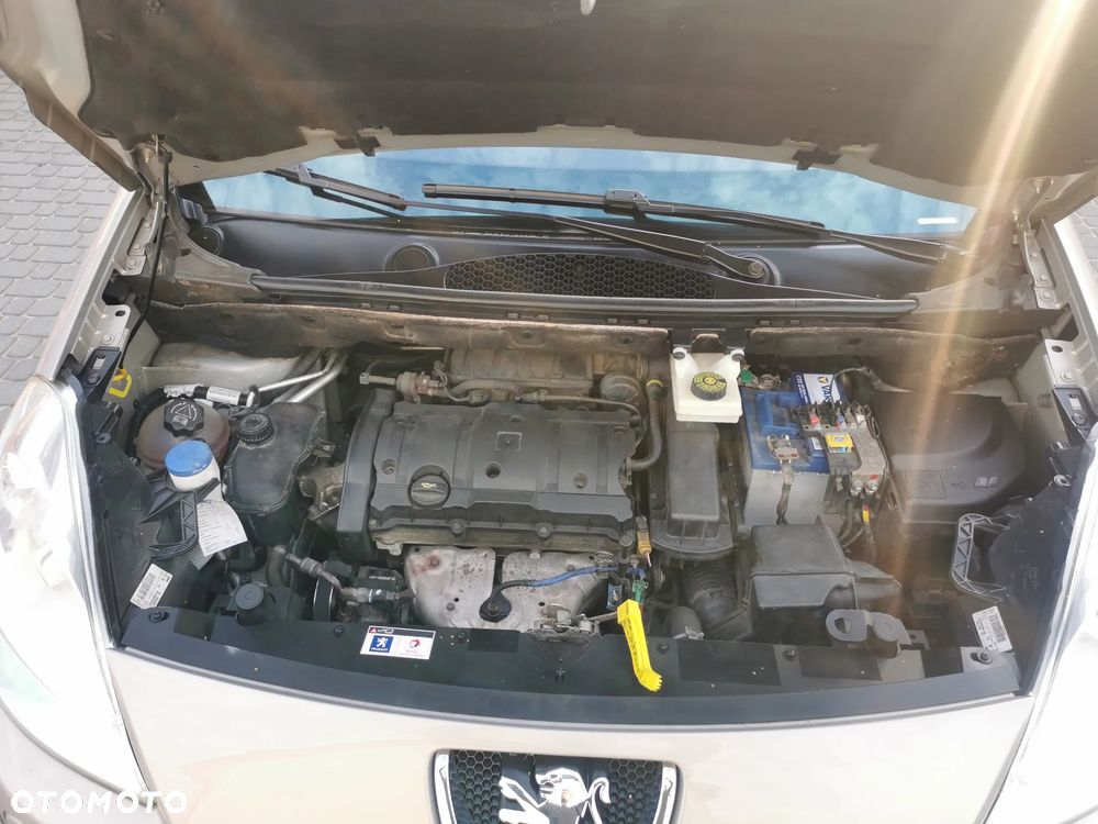 Peugeot Partner 110 Family - 17