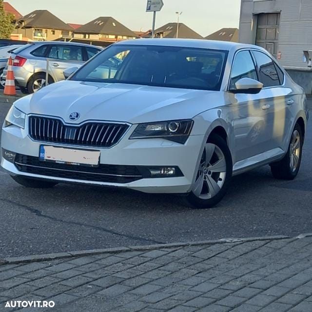Skoda Superb 2.0 TDI DSG Style - 1