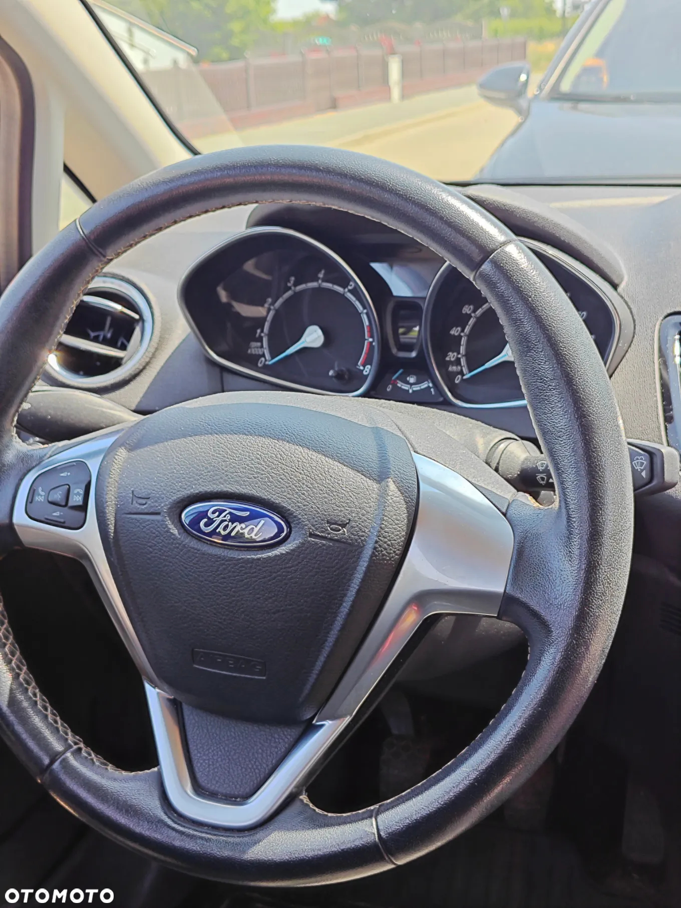 Ford Fiesta 1.0 EcoBoost Titanium - 8