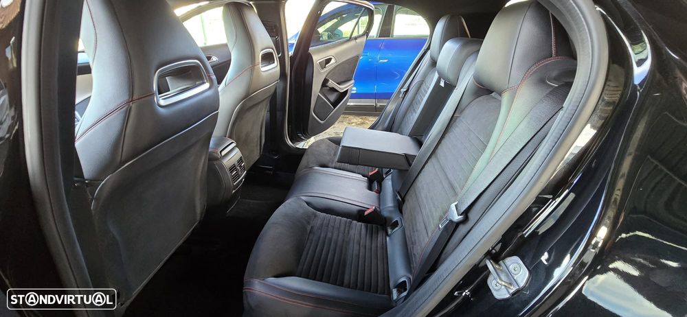 Mercedes-Benz GLA 200 d 7G-DCT AMG Line - 24