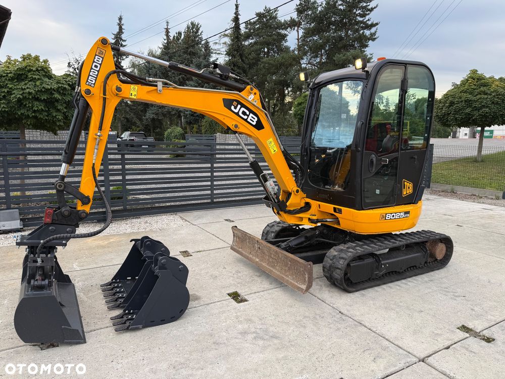 JCB 8025ZTS - 1