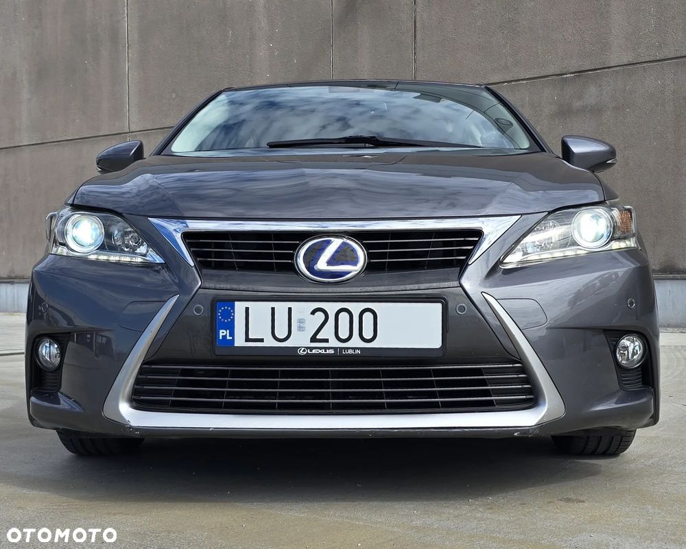 Lexus CT - 3