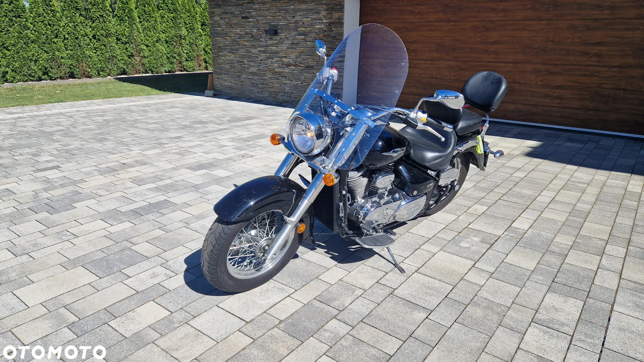 Suzuki Boulevard - 2