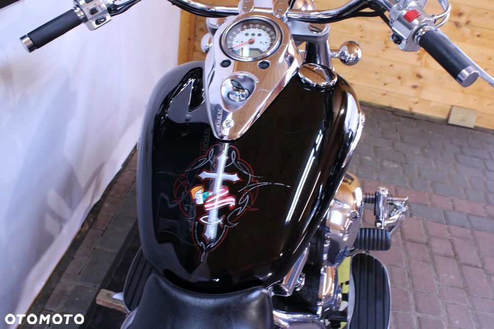 Kawasaki VN - 16