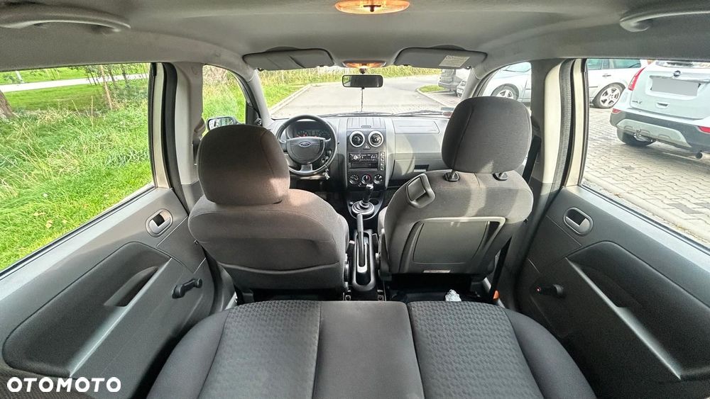 Ford Fusion - 10