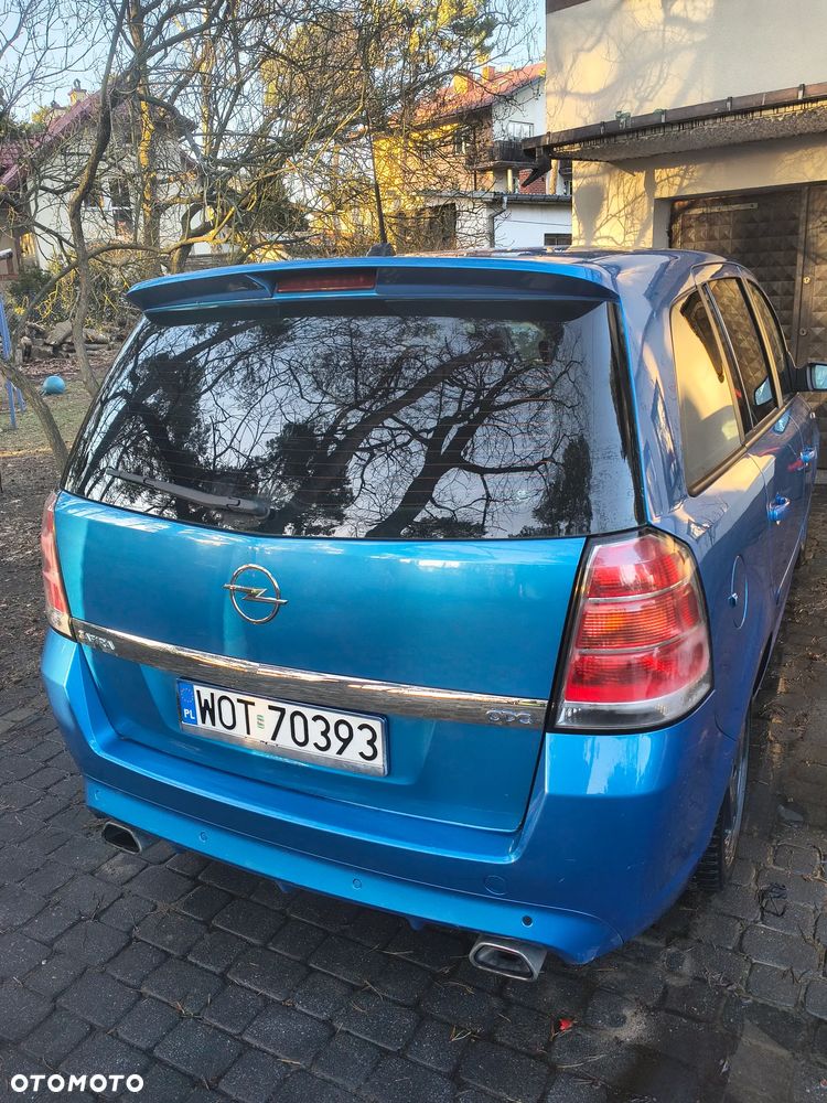 Opel Zafira - 3