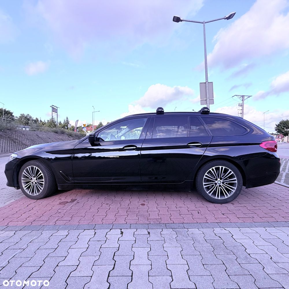 BMW Seria 5 520d Sport Line - 1