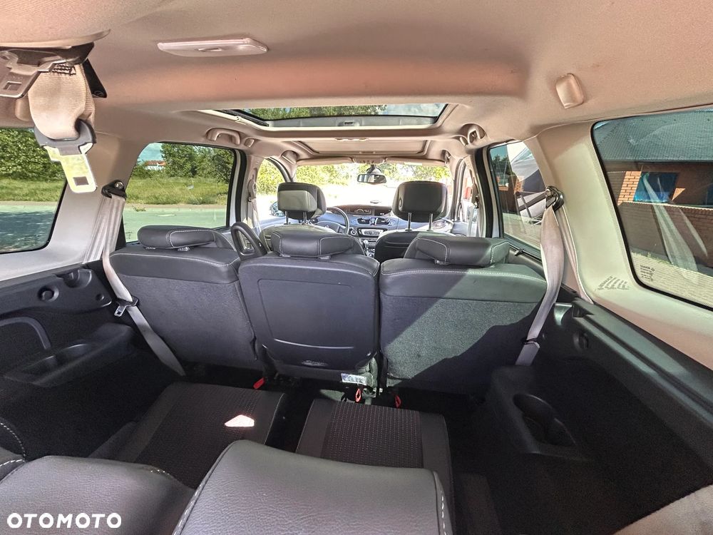 Renault Scenic 1.6 dCi Energy Bose Edition - 12