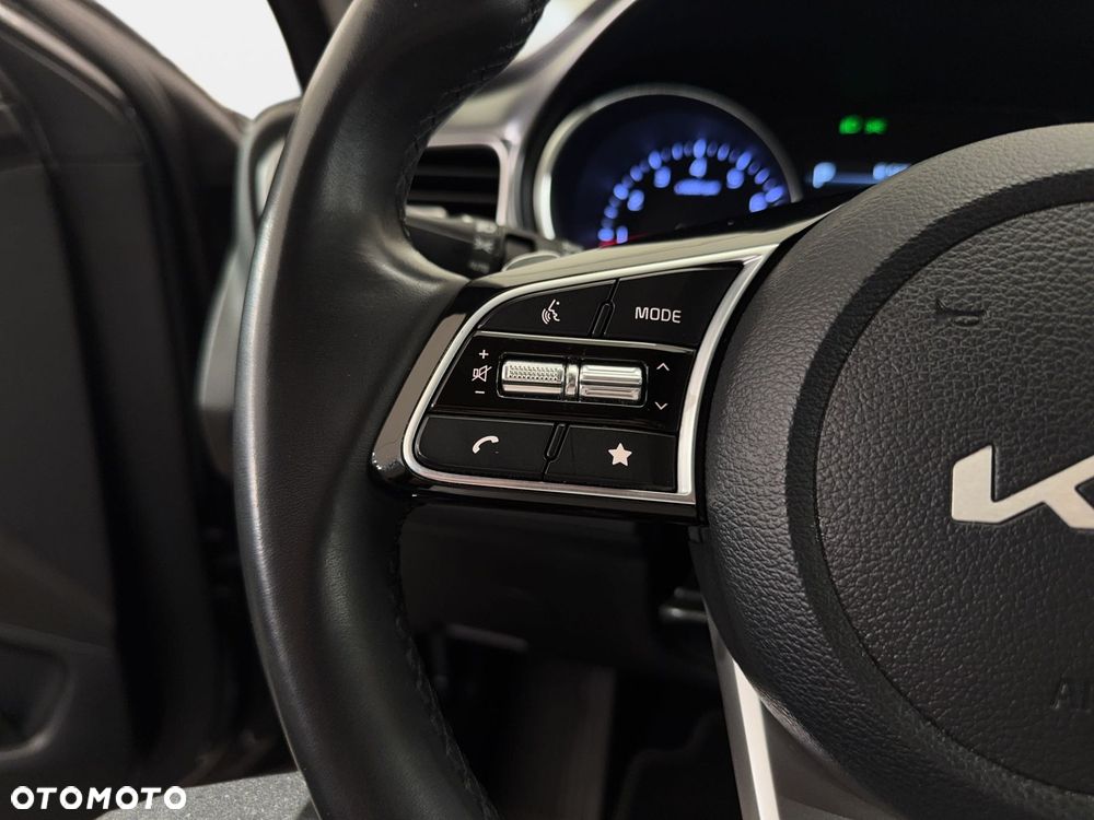 Kia XCeed - 18