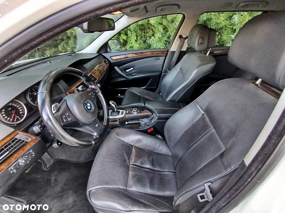 BMW Seria 5 535d - 23