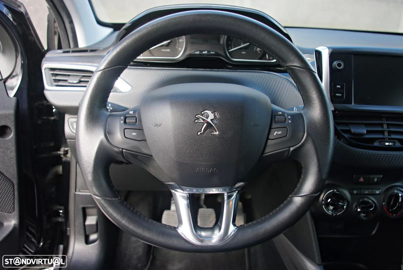 Peugeot 2008 1.2 PureTech Style - 24