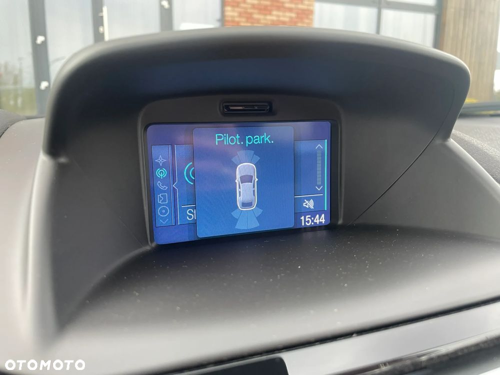 Ford Fiesta 1.0 EcoBoost S&S TITANIUM - 21