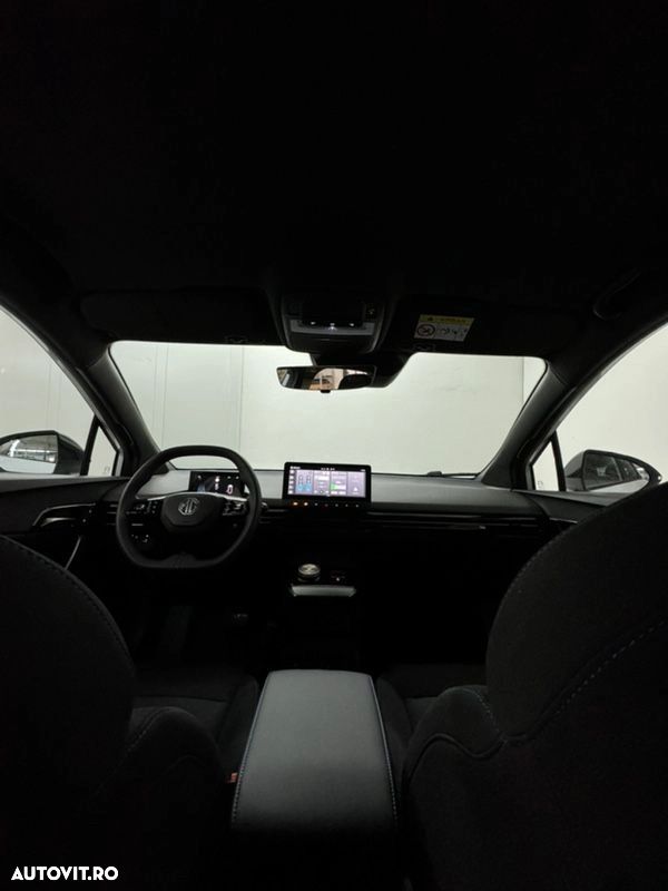 MG MG4 EV 51 kWh Explore - 13