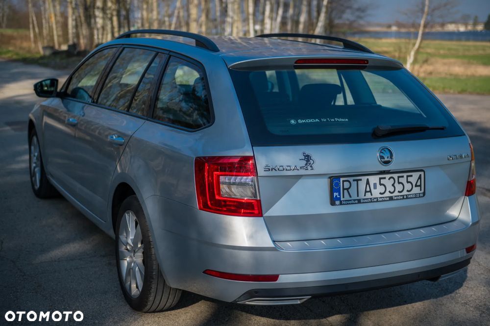 Skoda Octavia 1.6 TDI SCR Ambition - 6