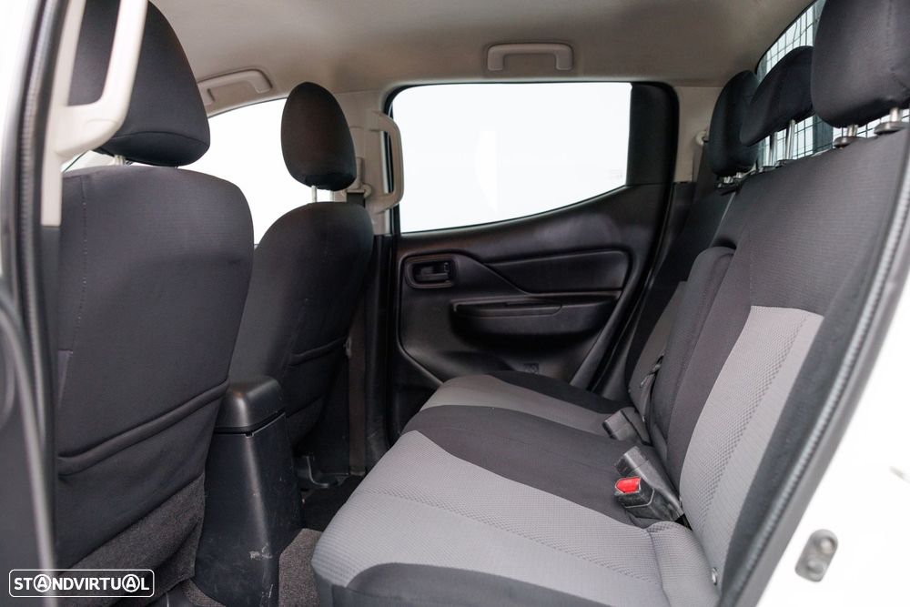 Mitsubishi L200 2.3 DI-D CD Invite 4WD - 7