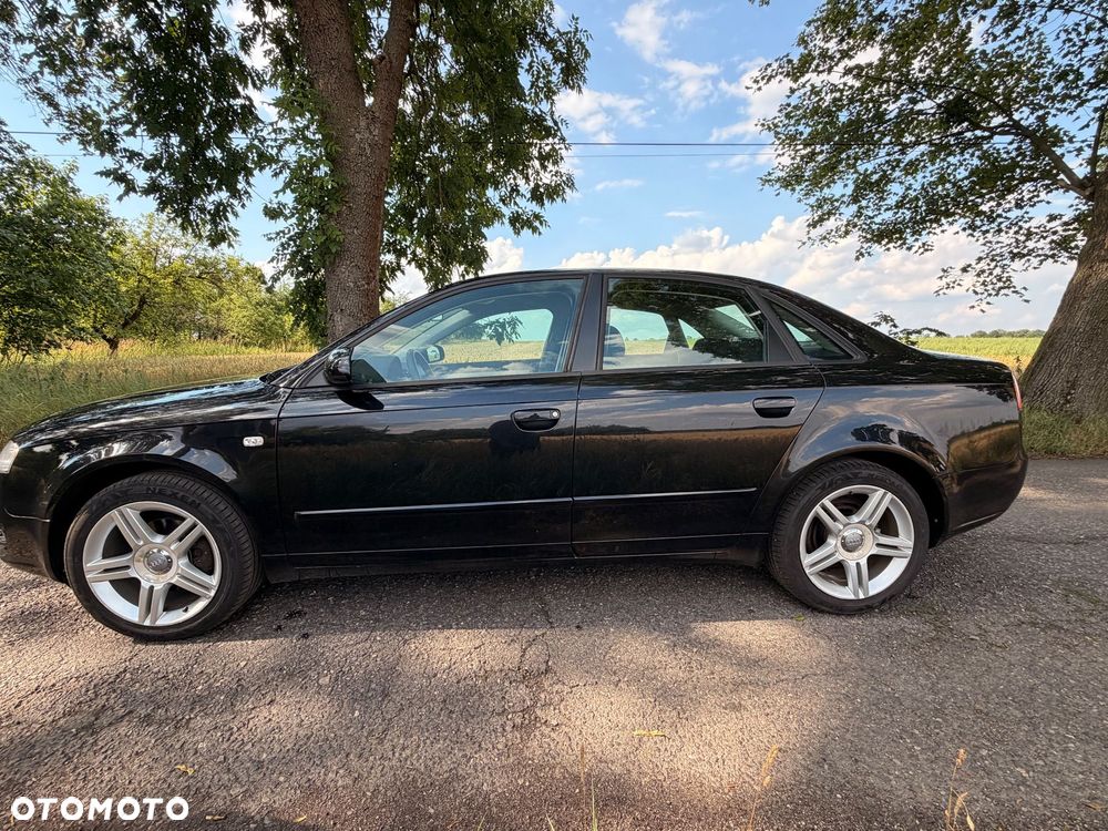 Audi A4 Limousine 2.0 TDI DPF - 5