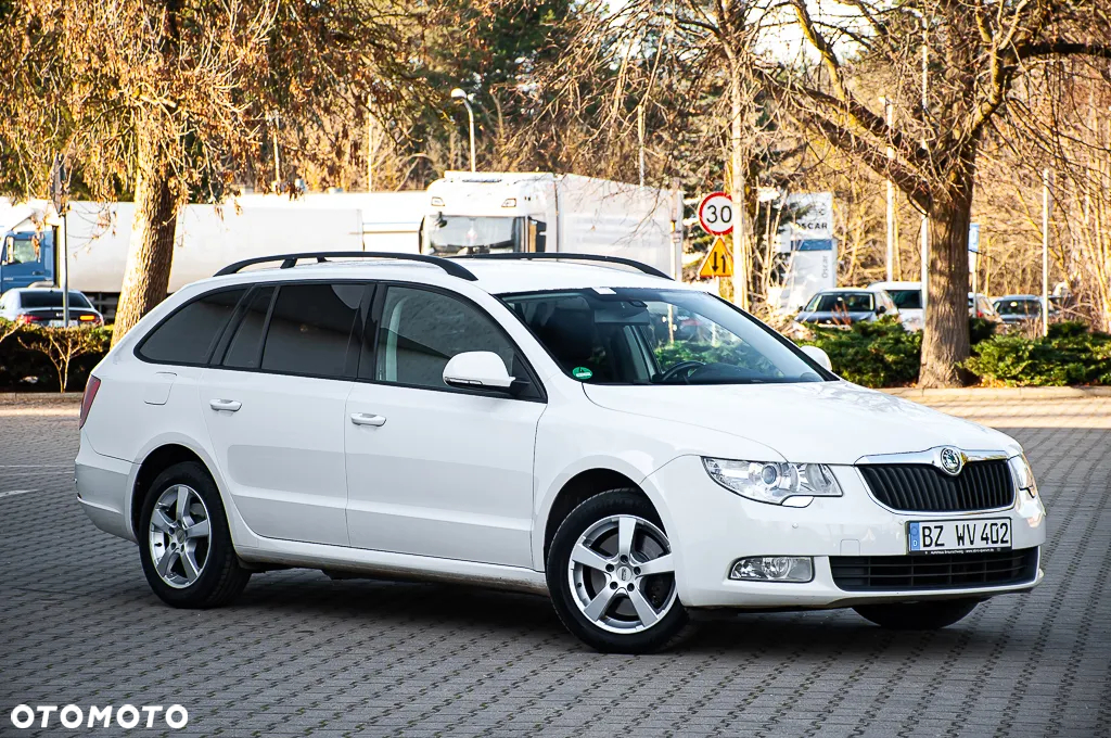 Skoda Superb 2.0 TDI Business - 4