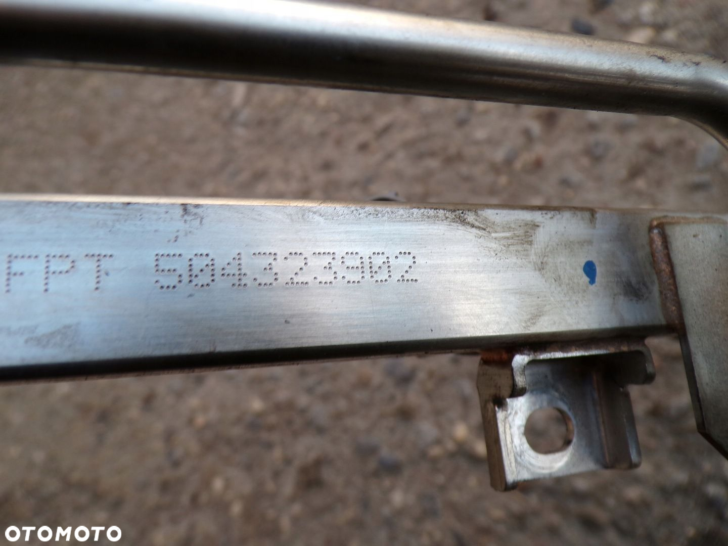 IVECO DAILY 3.0 CNG LISTWA WTRYSKOWA WTRYSKIWACZE 504323902 - 3