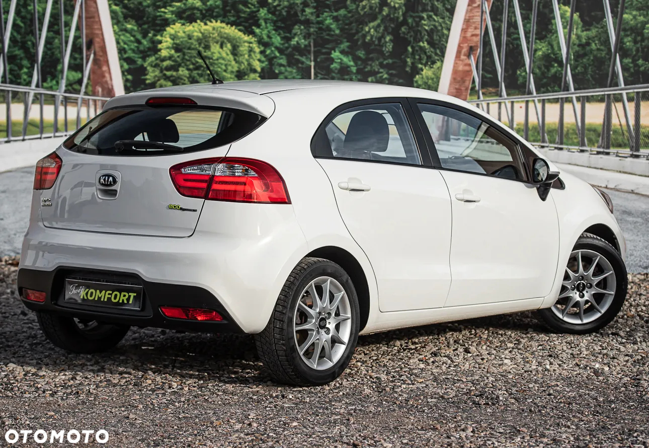 Kia Rio 1.4 Business Line - 13