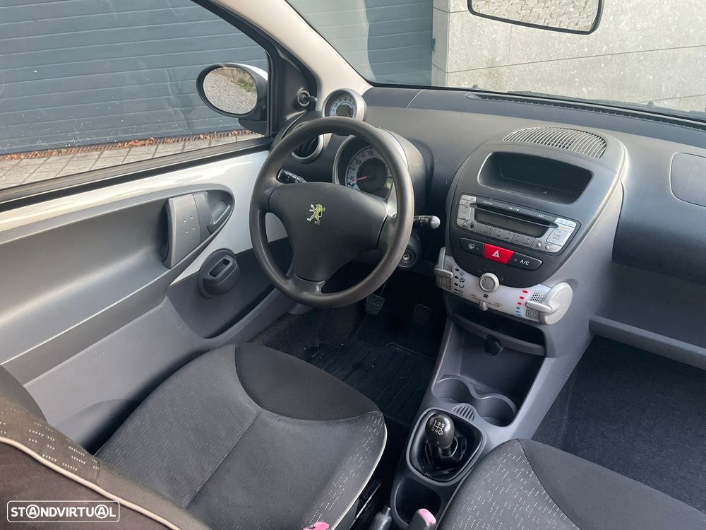 Peugeot 107 1.0 Active - 11