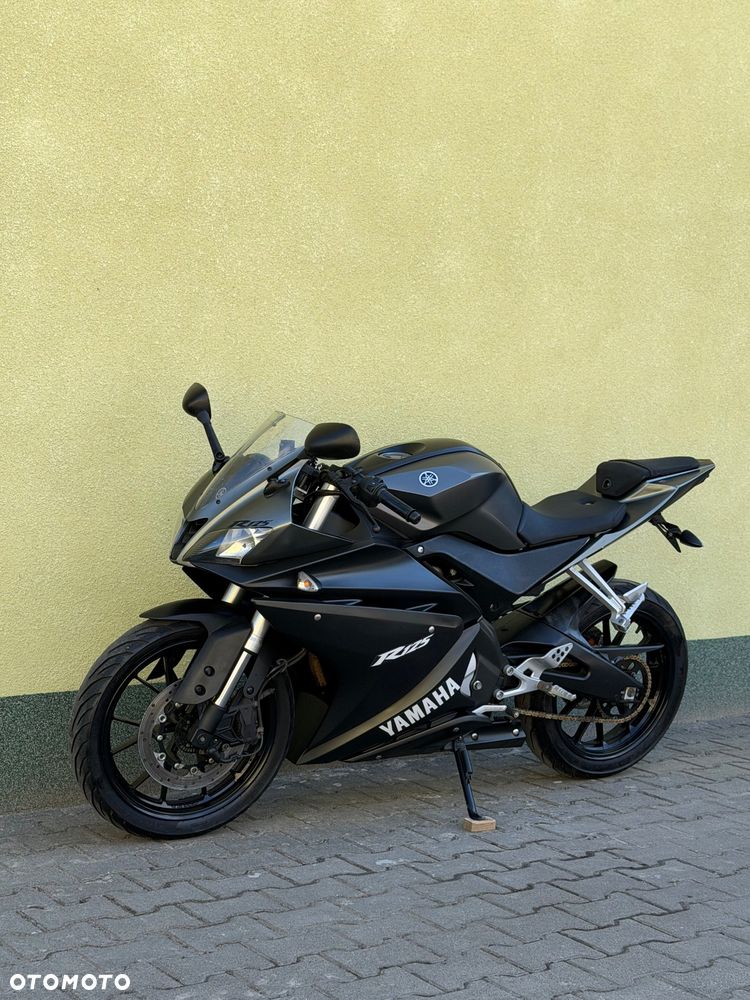 Yamaha YZF - 26