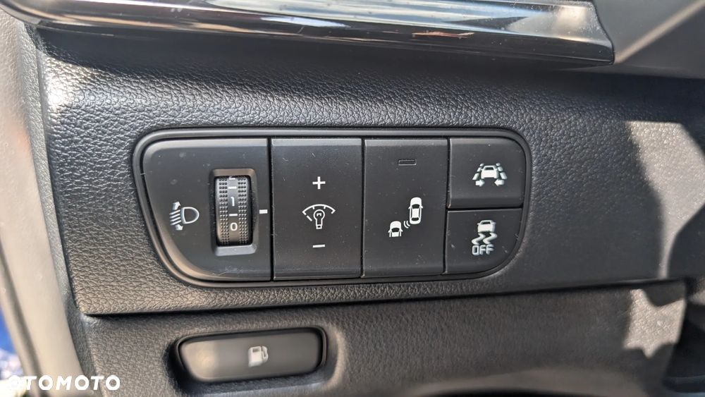 Kia Niro 1.6 GDI HEV 2WD OPF Edition 7 - 18