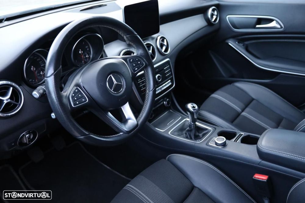 Mercedes-Benz CLA 180 d Shooting Brake Urban - 7