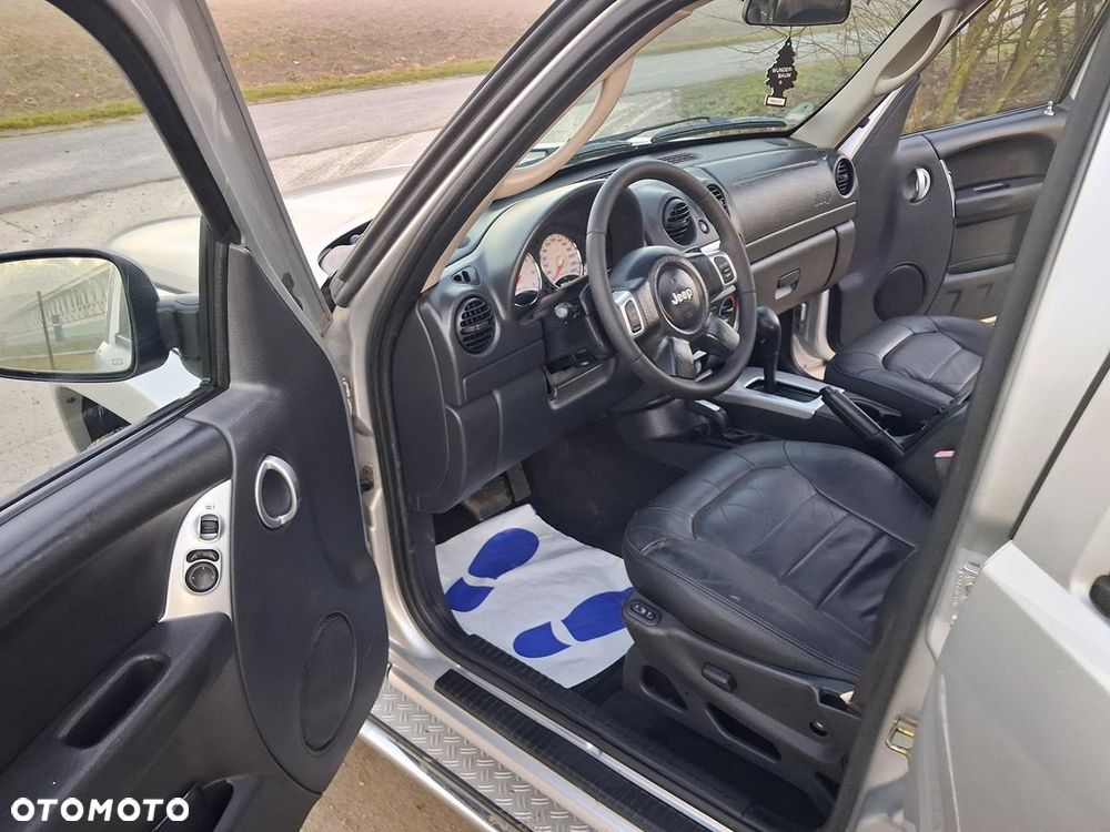 Jeep Cherokee 3.7 Limited - 15