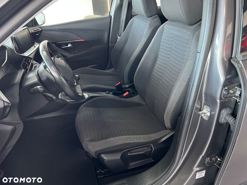 Peugeot 2008 - 13