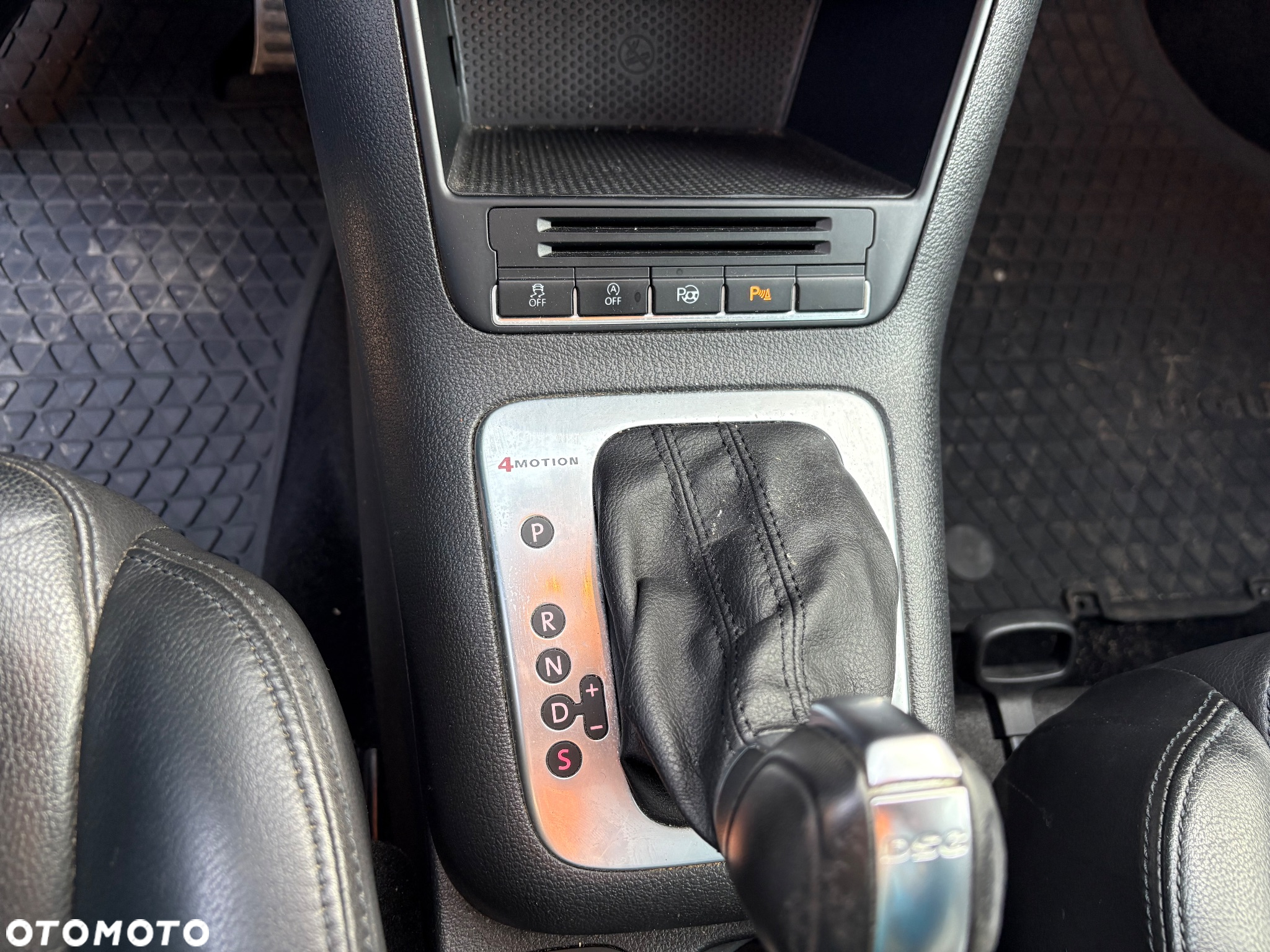 Volkswagen Tiguan 2.0 TDI 4Mot R-Style DSG - 24