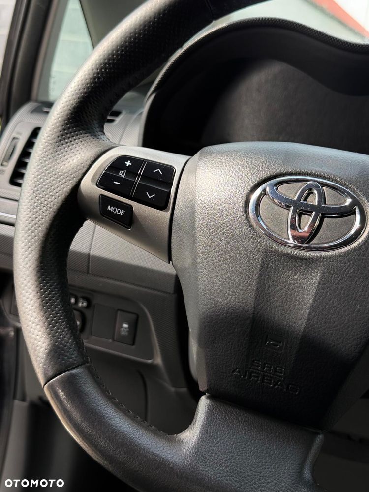 Toyota Auris 1.6 Dynamic - 29