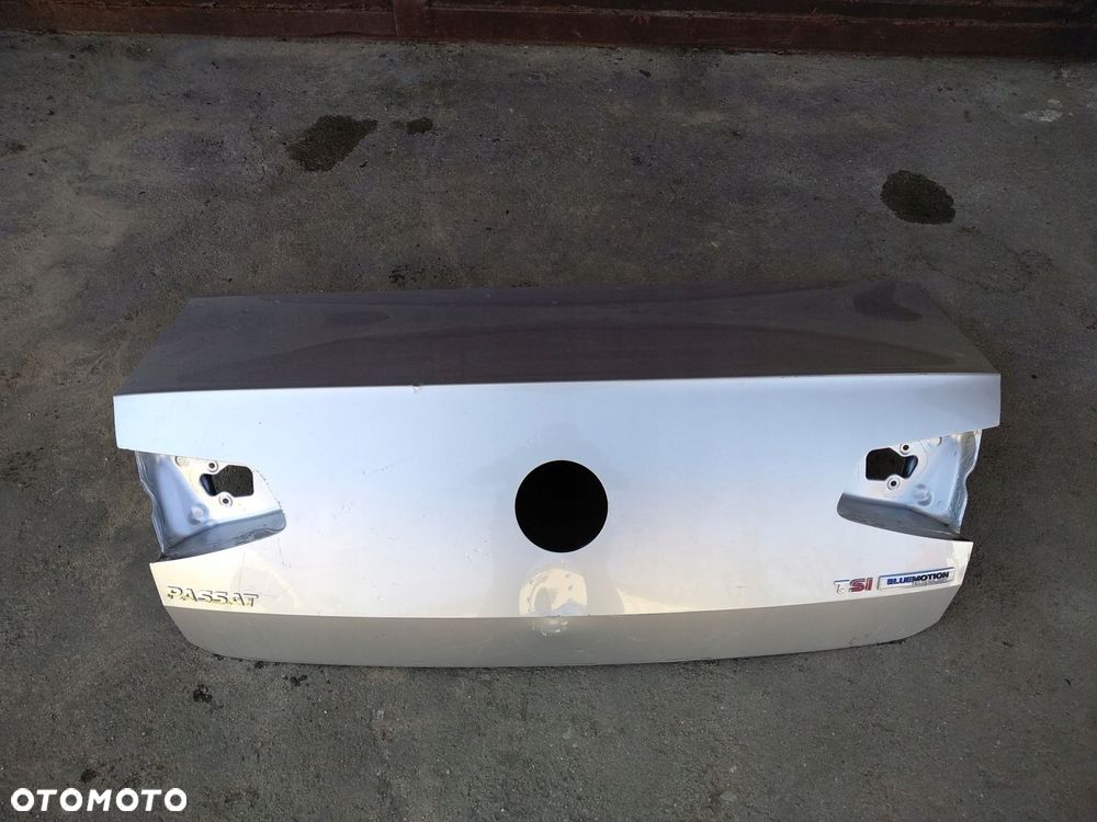 klapa tylna tył vw passat b7 sedan 3aa