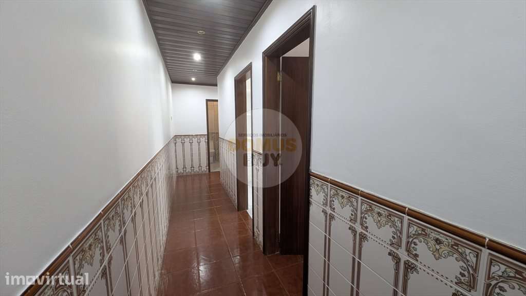 T1 NUM RÉS DO CHÃO COM QUINTAL - AMORA - Grande imagem: 2/16