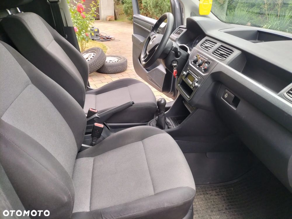 Volkswagen Caddy Comfortline - 24