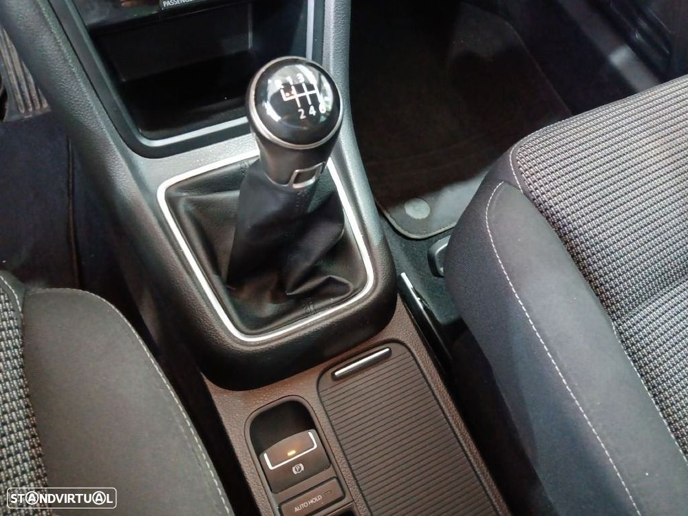 VW Sharan 2.0 TDI Blue Confortline - 29
