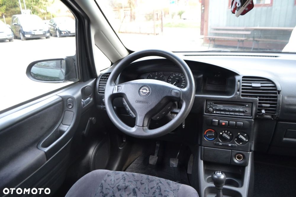Opel Zafira - 8